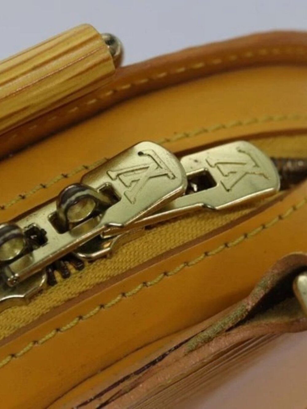 LOUIS VUITTON Epi Mabillon Backpack Yellow M52239 LV Auth 82929A - Picture 8 of 16